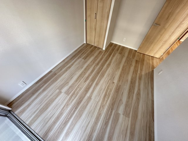ひばりヶ丘プラザの洋室