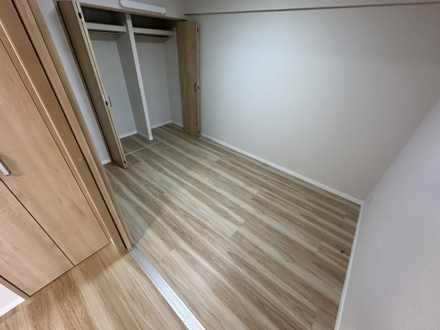 ひばりヶ丘プラザの洋室