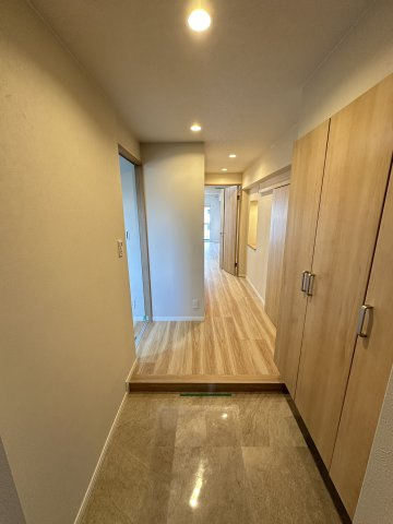 ひばりヶ丘プラザの玄関