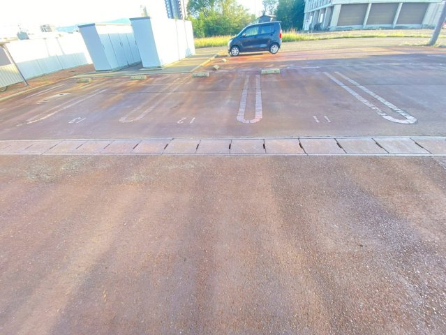 エクセレントコートＣ棟の駐車場