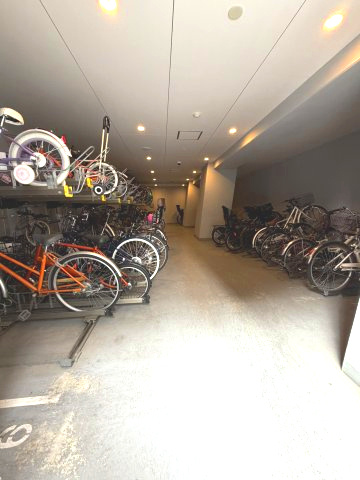 クレヴィアタワー目黒不動前の駐輪場|総戸数、138戸を支える駐輪場です。