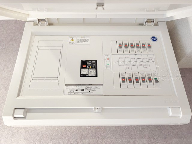 【発電・温水設備】 | 下馬パークハウス | 分電盤