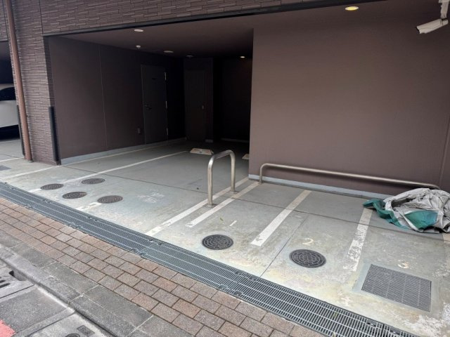 パークアクシス上野松が谷の駐車場