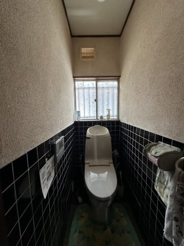 中古住宅　大洞桜台4丁目のトイレ