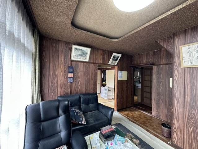中古住宅　大洞桜台4丁目の洋室