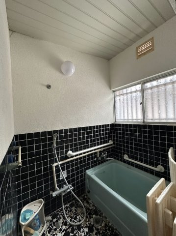 中古住宅　大洞桜台4丁目の浴室
