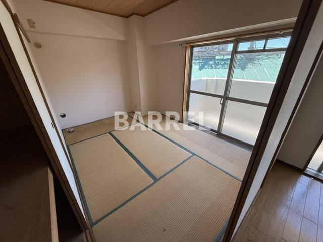 インペリアル花屋敷の和室