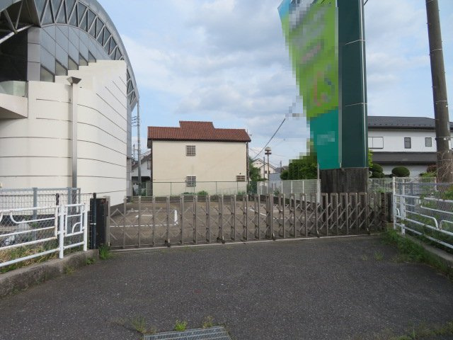 春日部市豊町６丁目のビル