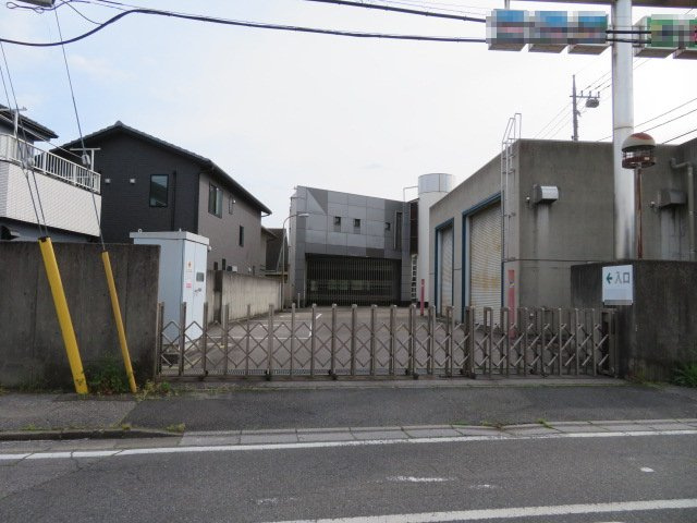 春日部市豊町６丁目のビル