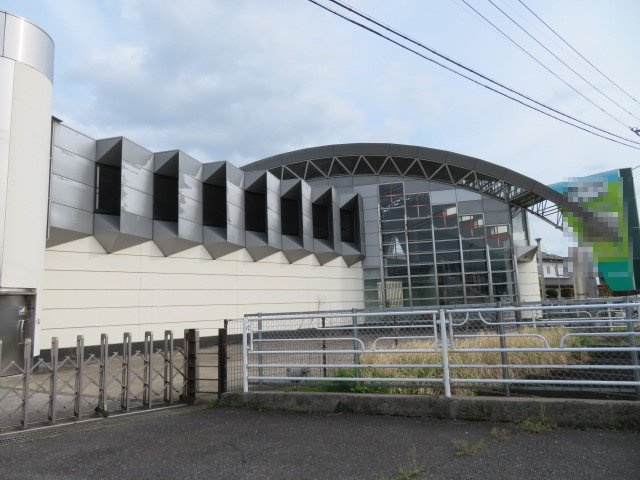 春日部市豊町６丁目のビル