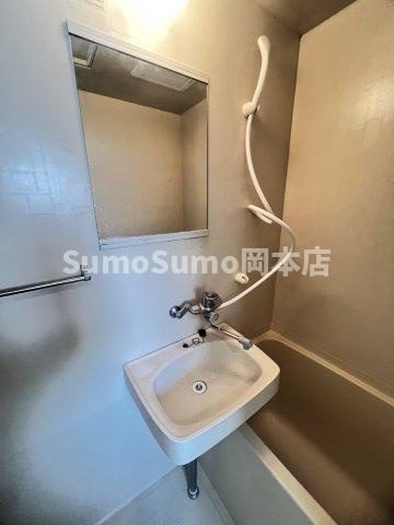 ルネス御影の洗面所|コンパクトで使いやすい洗面所