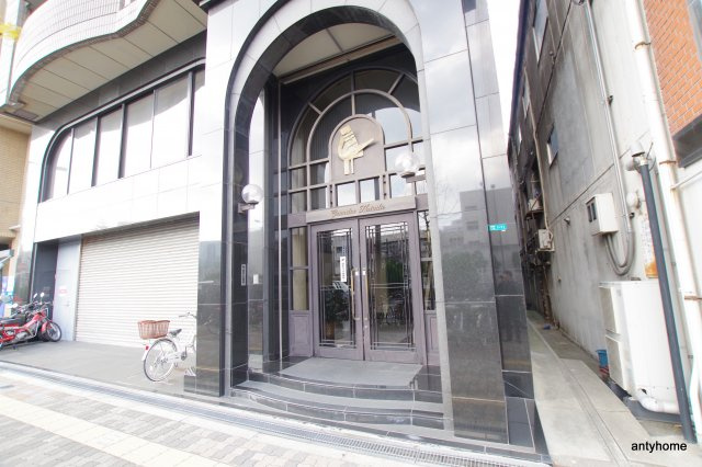 グランドールハタダ　仲介手数料無料のエントランス