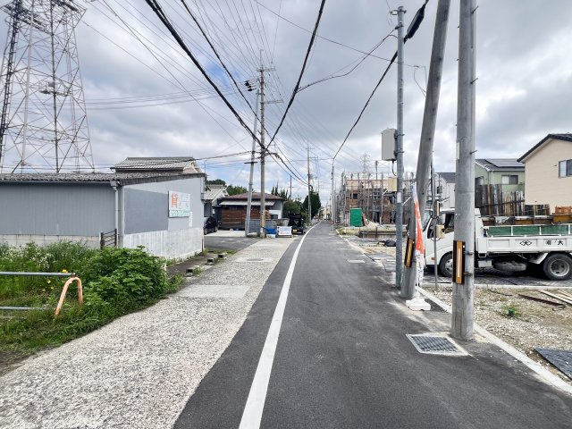 大和高田市市場5期　の前面道路含む現地写真