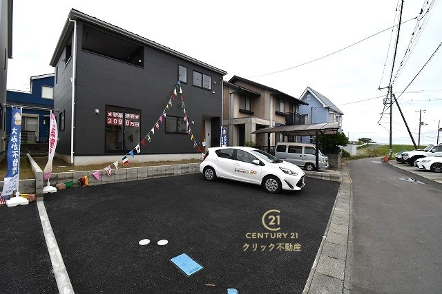 Cradlegarden　 日立市川尻町　第7　2の駐車場|駐車場は十分なスペース。ご家族それぞれが車をご所有の場合や、来客の際も安心です。
内覧可能です。ご予約はHPから、またお電話でもお気軽にどうぞ。