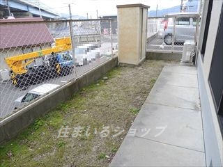 セジュール清水Ⅱ　Ｂ棟の庭