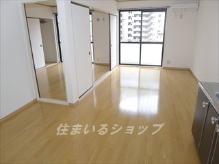 セジュール清水Ⅱ　Ｂ棟の居間・リビング|ゆったり１２帖のＬＤＫ