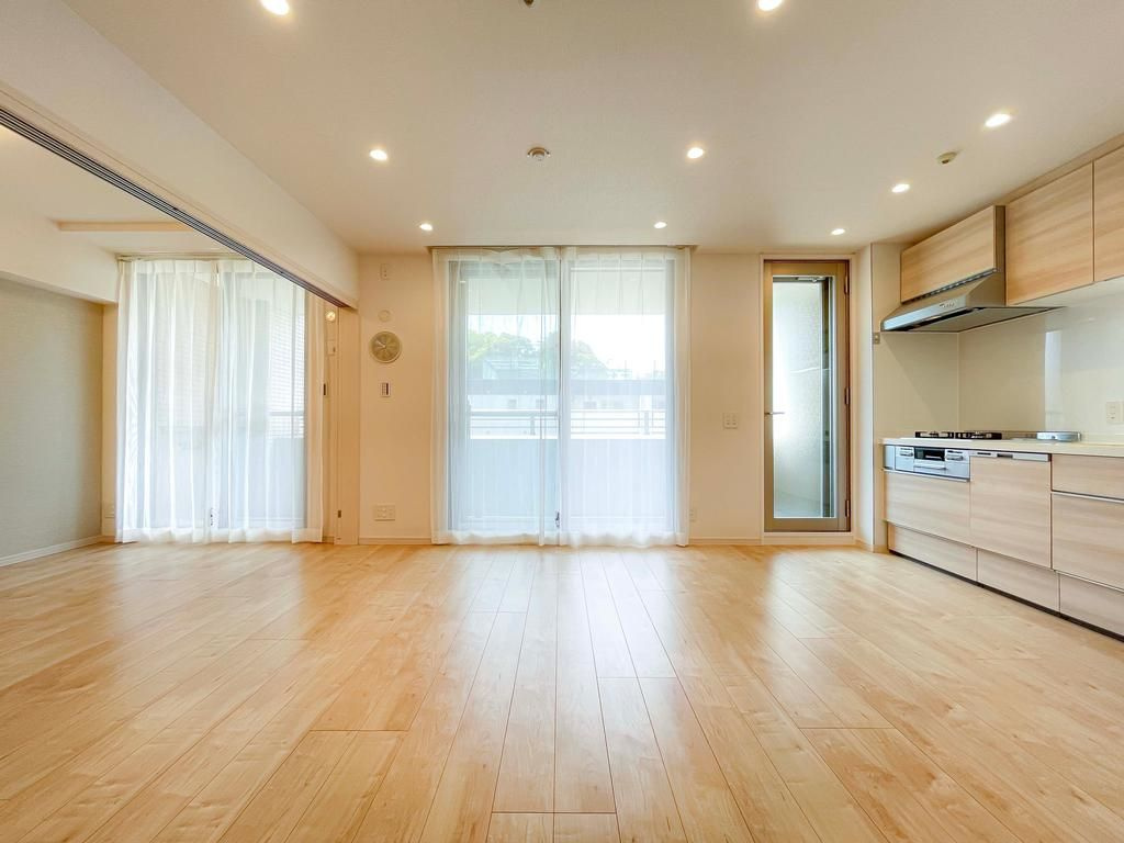 ライオンズマンション横濱元町キャナリシアの居間・リビング