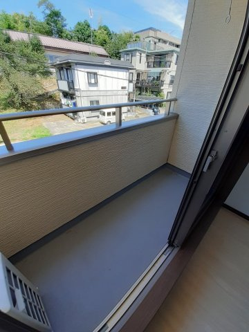 コンフォルティ御茶山のバルコニー