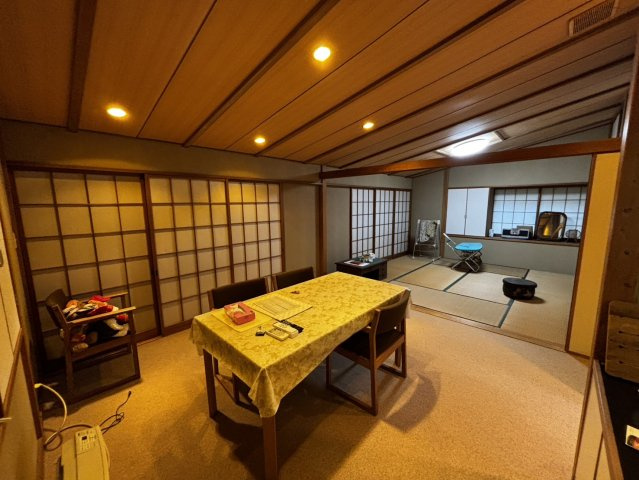 館山市那古　中古平屋の居間・リビング