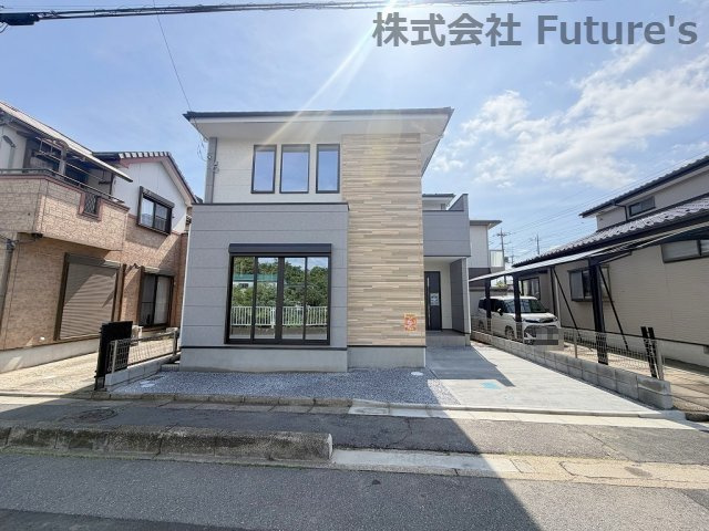 三郷市早稲田6丁目　新築戸建　全1棟の外観|大型商業施設へ車でアクセス可能な立地