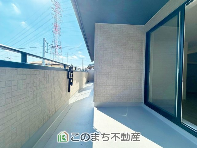 ブルーミングガーデン宇都宮市簗瀬町のバルコニー|南向きの大型バルコニーは陽当り良好で、たっぷりのお洗濯物もよく乾きます！
さらにインナーバルコニーなので雨の日でも安心してお出かけできますね♪