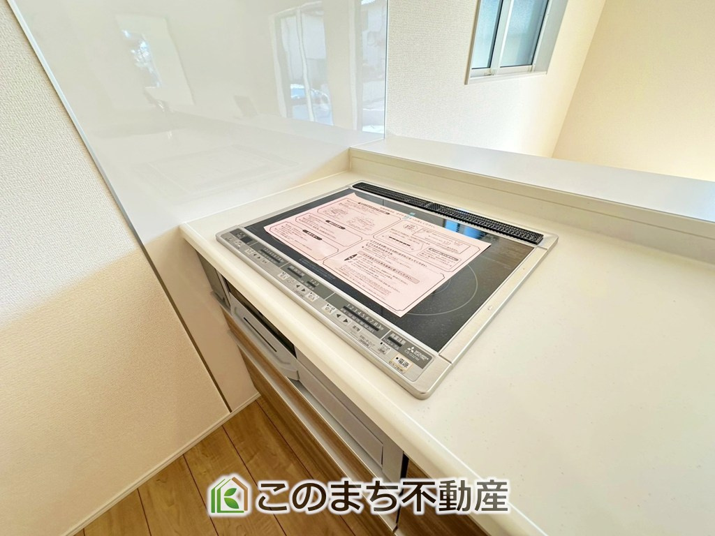 ブルーミングガーデン宇都宮市簗瀬町のキッチン|IHクッキングヒーターで調理もお掃除も楽々です♪