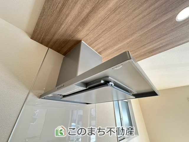 ブルーミングガーデン宇都宮市簗瀬町のキッチン|お料理の匂いもスッキリ♪シンプルデザインで掃除も簡単‼