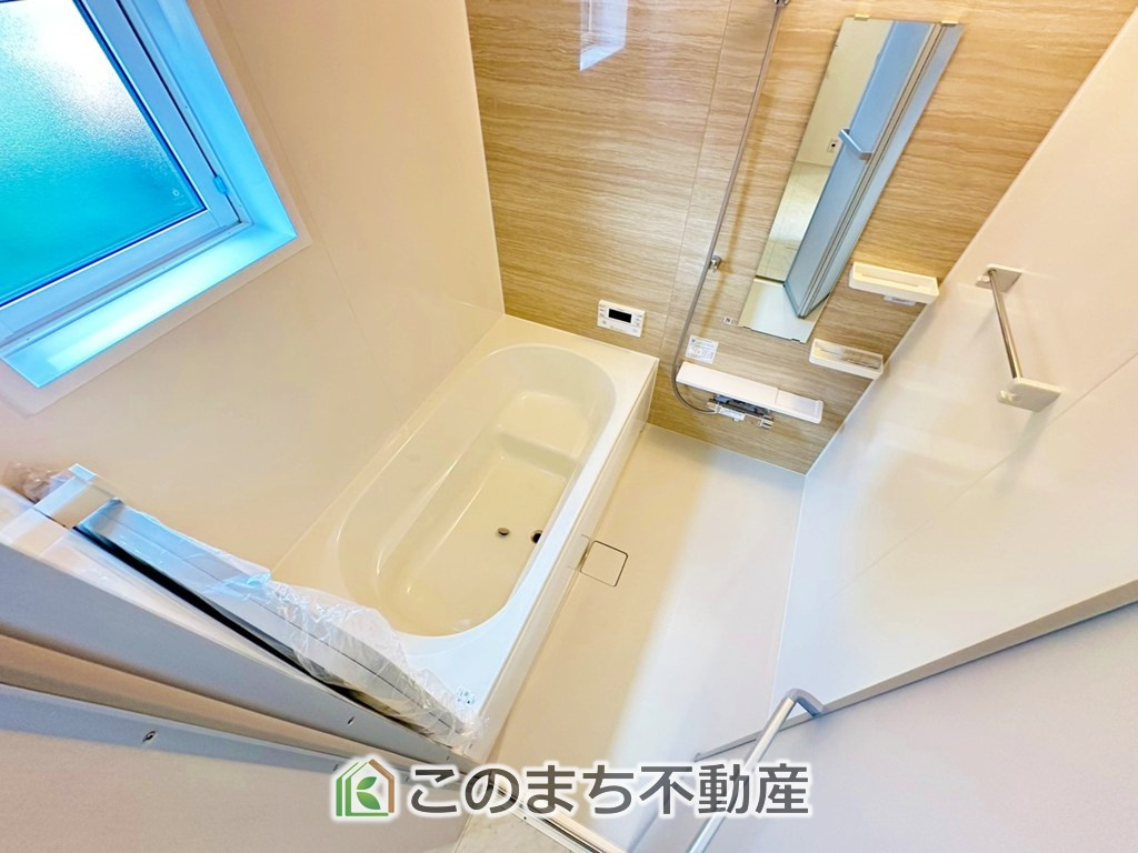 ブルーミングガーデン宇都宮市簗瀬町の浴室|ゆったりと入れるフルオートバスはお子様との団らんバスタイムが楽しめます♪
足を伸ばしてゆったりくつろげる１坪バスルームです☆