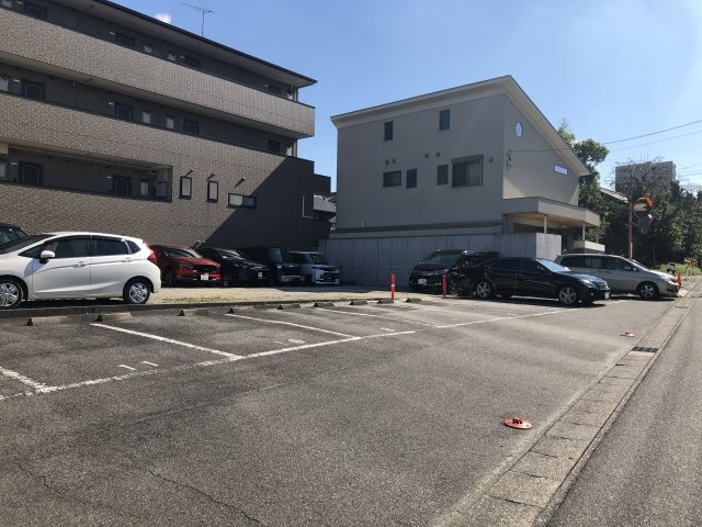 寺ひがし駐車場の駐車場