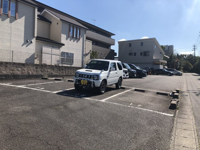 寺ひがし駐車場の駐車場