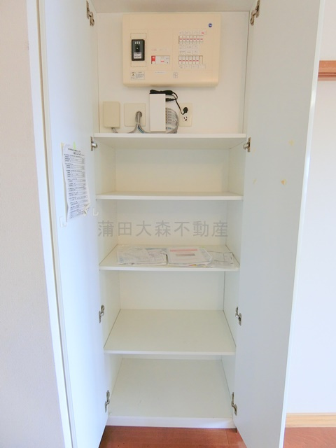 オーベルグランディオ萩中２号棟の収納|LDKの収納