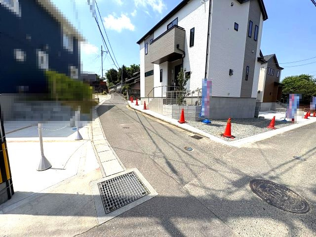 【その他】 | 糟屋郡須恵町須恵第1　B号棟（全3棟）【仲介手数料無料・0円】 | 現地写真。前面道路です。
