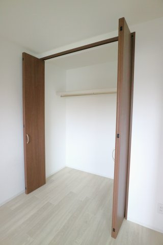 NYスタイルズ大牟田Bの収納|洋室の収納はクローゼットとなります