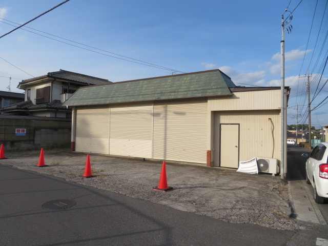 さいたま市見沼区大字中川の倉庫