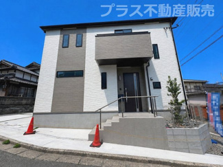 【外観】 | 現地写真。プラス不動産販売なら、現場の全ての棟をまとめてご見学頂けます。