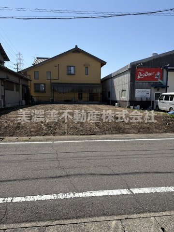 ６６９０４　瑞穂市生津外宮東町土地の外観