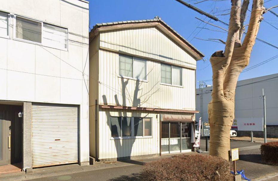 都城市北原町の住付店舗の外観