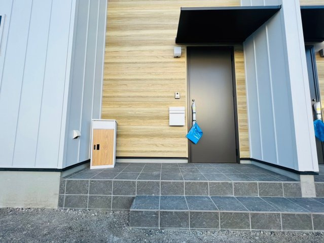 熊本市東区戸島西３丁目のタウンのエントランス