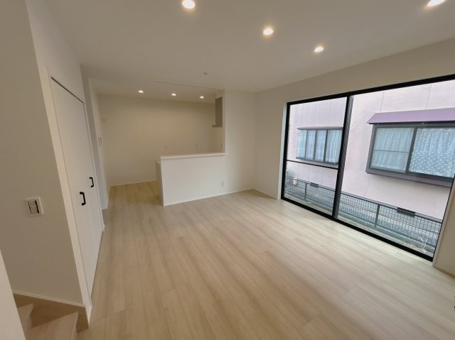 熊本市東区戸島西３丁目のタウンの居間・リビング
