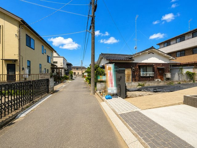 【前面道路含む現地写真】 | 熊谷市新堀　中古戸建