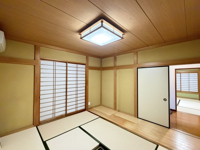 【居間・リビング】 | 熊谷市新堀　中古戸建