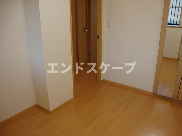 レジェンドの内装|洋室
高崎、前橋のお部屋探しはエンドスケープまで！お客様の理想お聞かせ下さい♪