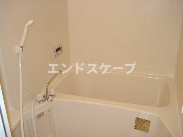 レジェンドの浴室|ユニットバス
高崎、前橋のお部屋探しはエンドスケープまで！お客様の理想お聞かせ下さい♪