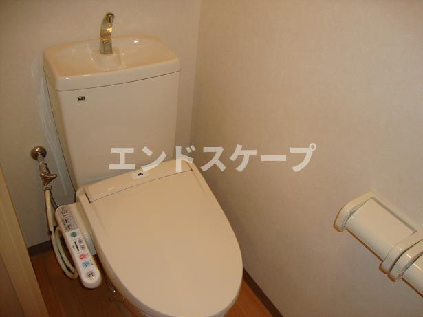 レジェンドのトイレ|シャワー付トイレ
高崎、前橋のお部屋探しはエンドスケープまで！お客様の理想お聞かせ下さい♪