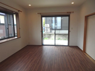 【居間・リビング】 | 川西市萩原台西3丁目289　中古一戸建て
