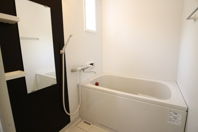 ワコーレビアーノ垂水舞子台の浴室