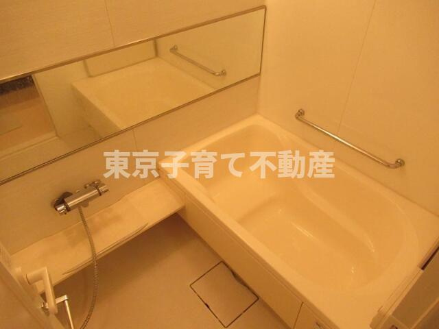 レグノ・グランデ一番町タワーの浴室