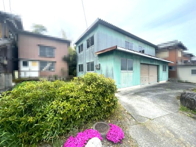高島市勝野倉庫付き68坪売地の外観