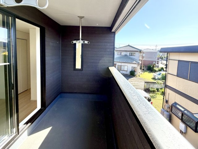 【新築戸建】前橋市関根町第3のバルコニー|■バルコニー｜空が見える広々としたバルコニー♪家族で星空観賞ができて夜が楽しみになりますね☆