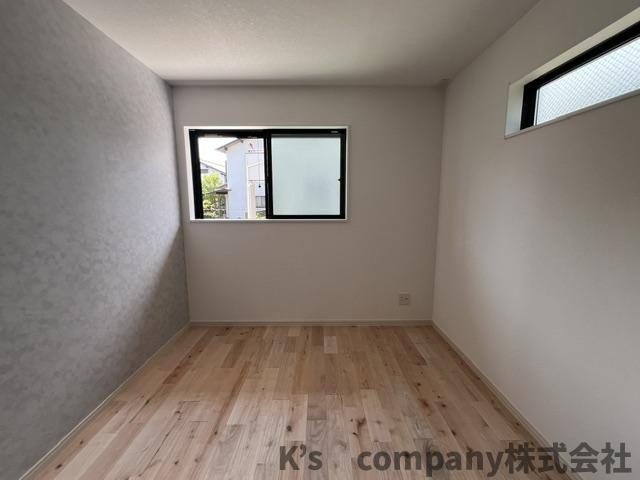 茅ヶ崎市矢畑　新築戸建　3号棟の洋室|約5.4帖のサービスルーム◇◇